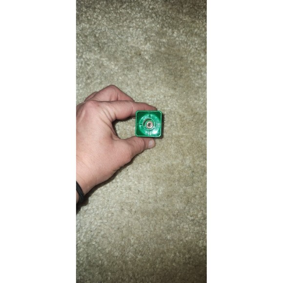 Duplo 2 x 2 x 2 Figure Brick Early, Female Green Base Fabuland Brown Hair 1979 - Picture 6 of 6